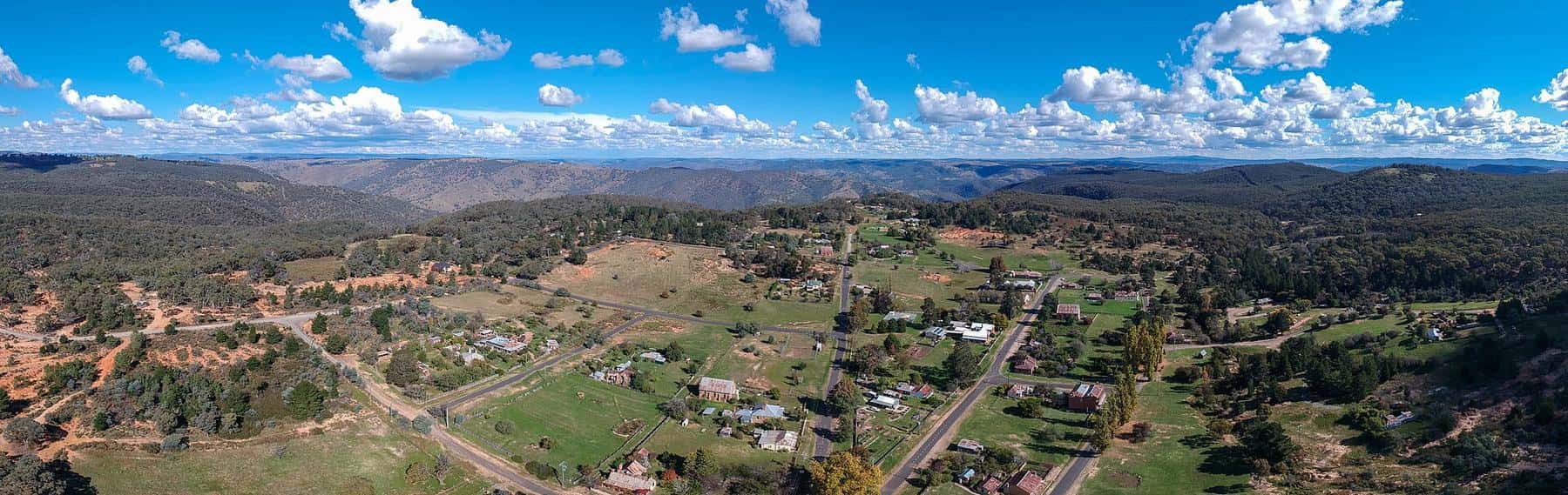 Panoramic view across Hill End and the surrounding hills